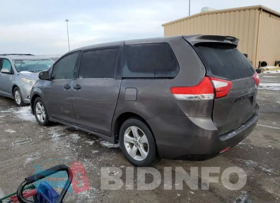 5TDZZ3DC0JS949324 Photo# 2