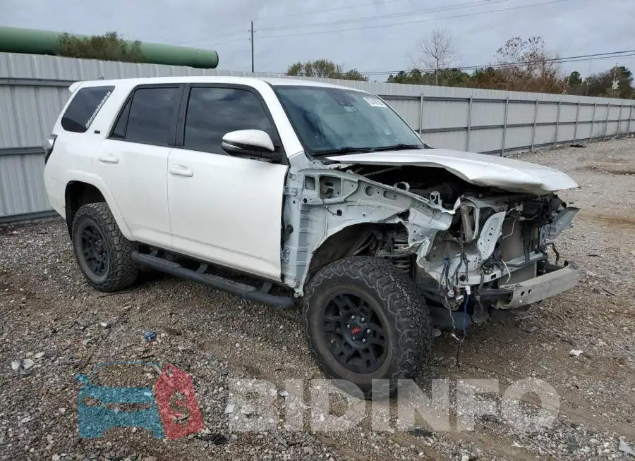 JTEBU5JR6L5822828 Photo# 4