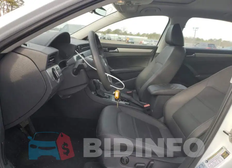 1VWSA7A32NC002987 Photo# 7