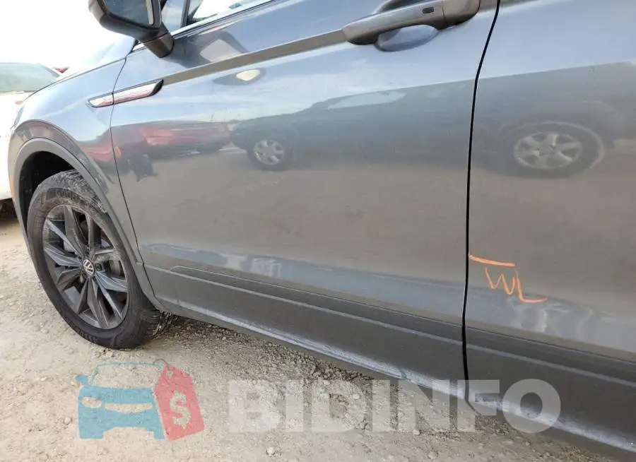3VV3B7AX4NM058792 Photo# 9
