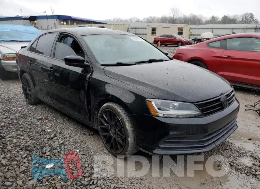 3VW167AJ1HM320369 Photo# 4