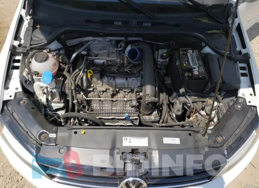 3VW2B7AJ5JM257508 Photo# 7
