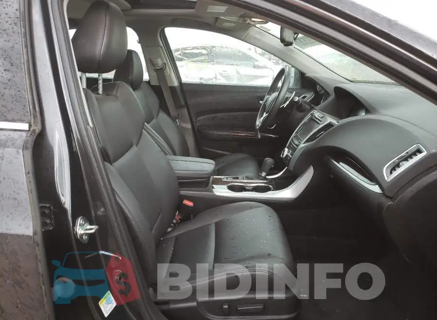 19UUB1F35GA011746 Photo# 5