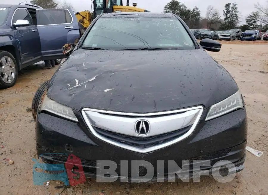 19UUB2F30FA022187 Photo# 5