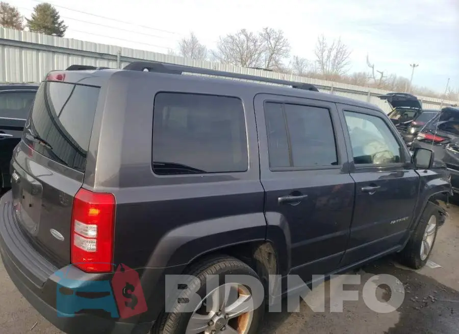 1C4NJRFB6ED796317 Photo# 3