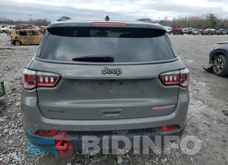 3C4NJDDB5LT111849 Photo# 6