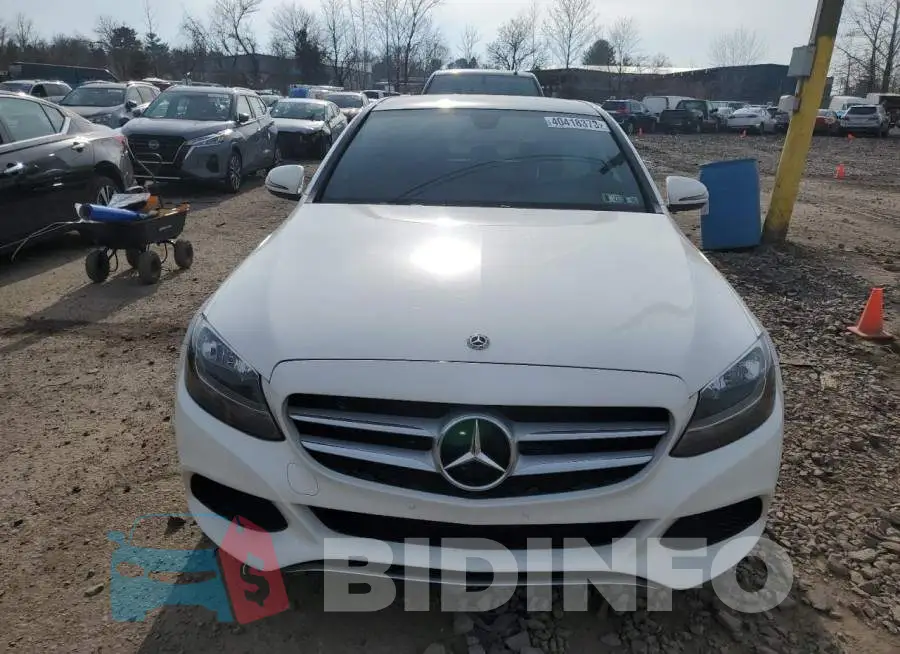 55SWF4KB1JU272511 Photo# 5