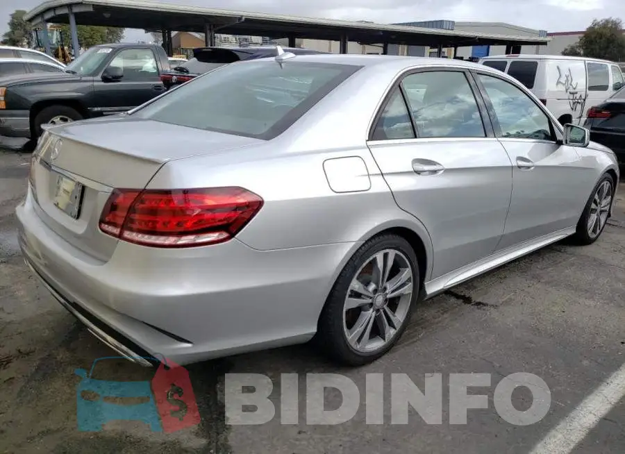 WDDHF5KB0FB101586 Photo# 3