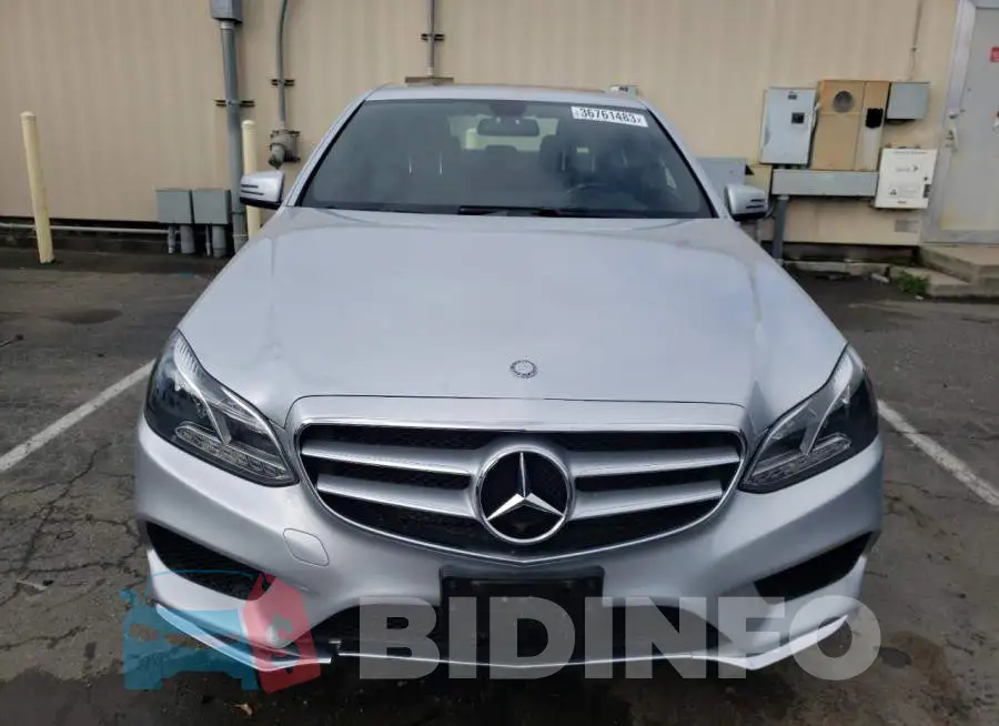 WDDHF5KB0FB101586 Photo# 5