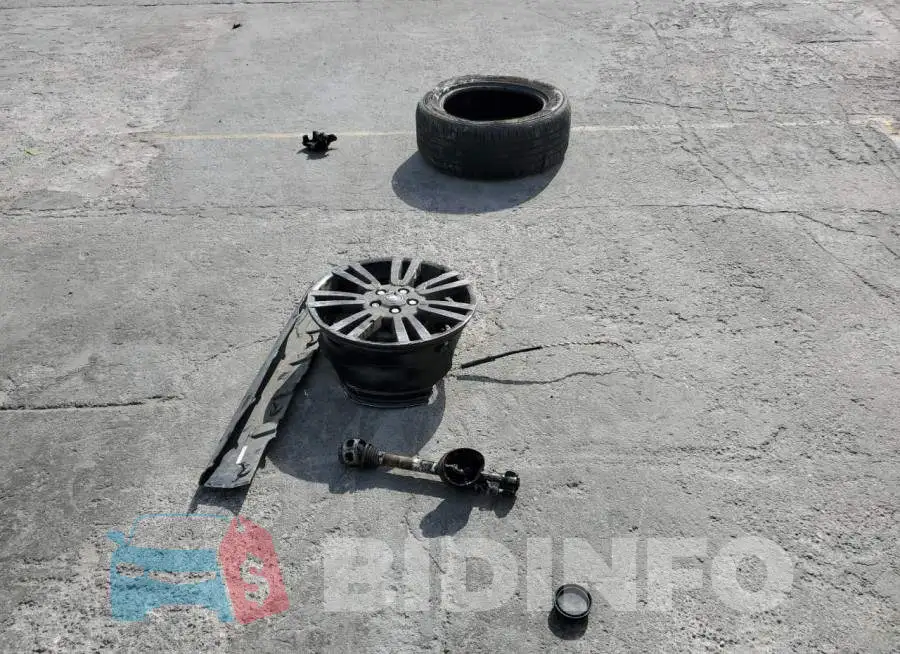 SALAG2V66FA753889 Photo# 13