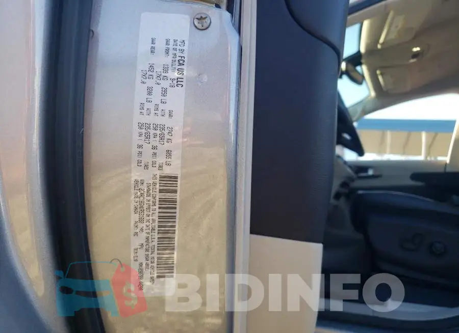2C4RC1BGXKR531682 Photo# 13