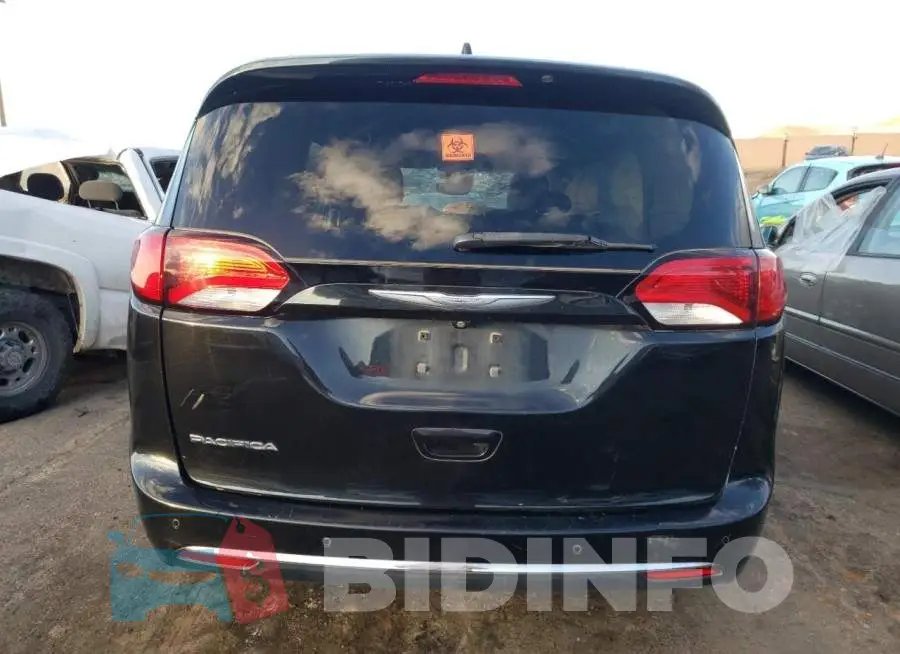 2C4RC1EG0JR115442 Photo# 6