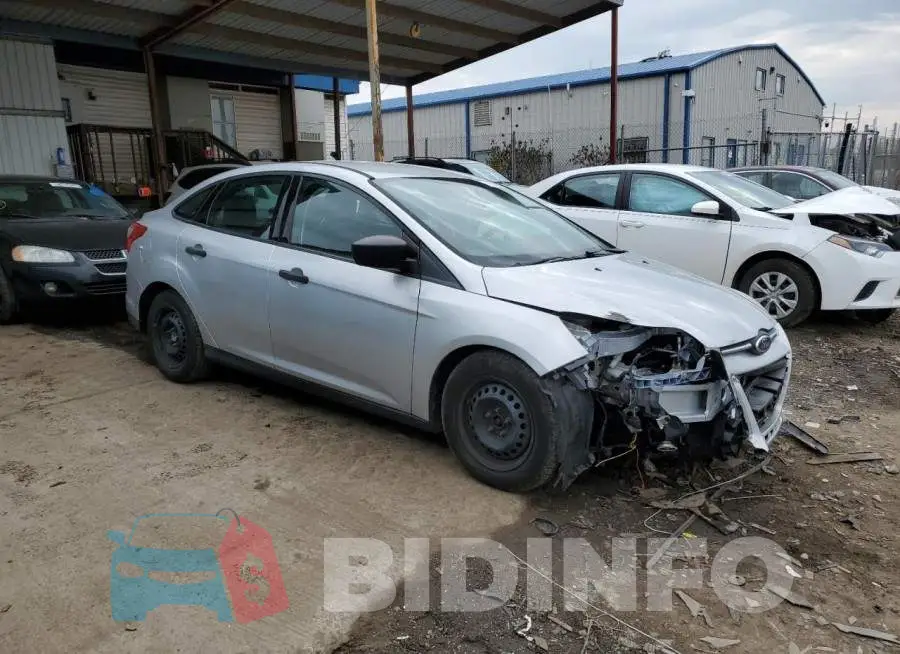 1FADP3E22EL401148 Photo# 4