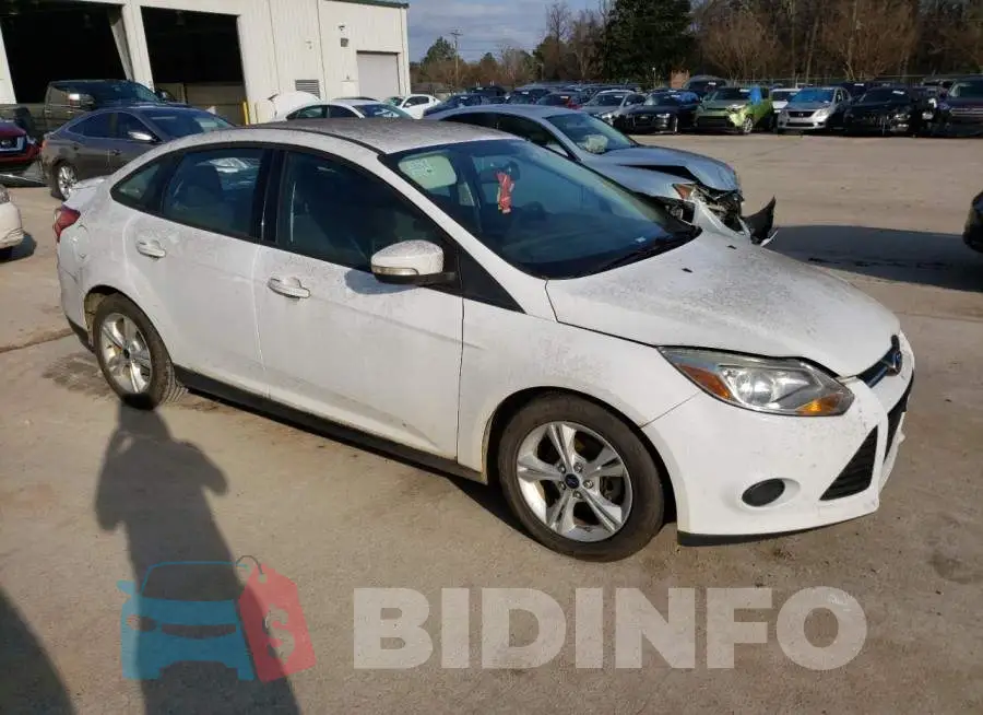 1FADP3F25EL458247 Photo# 4