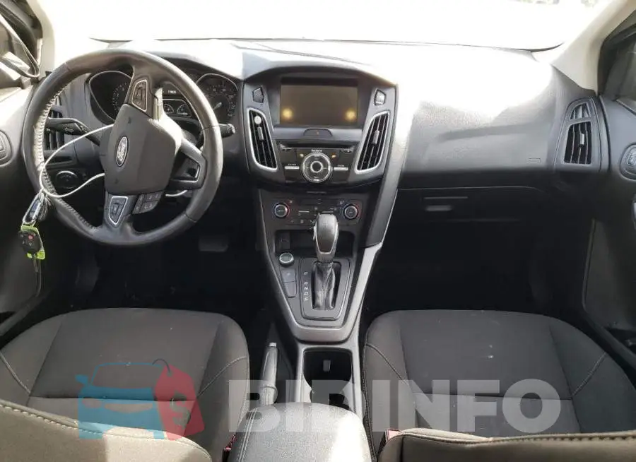 1FADP3M21HL228812 Photo# 8