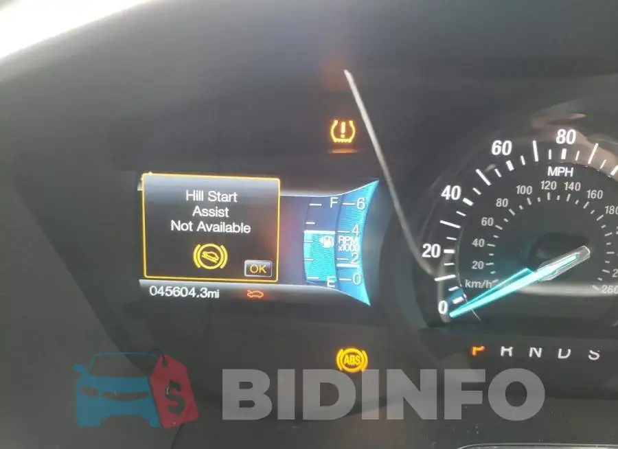 3FA6P0HD0HR276094 Photo# 8