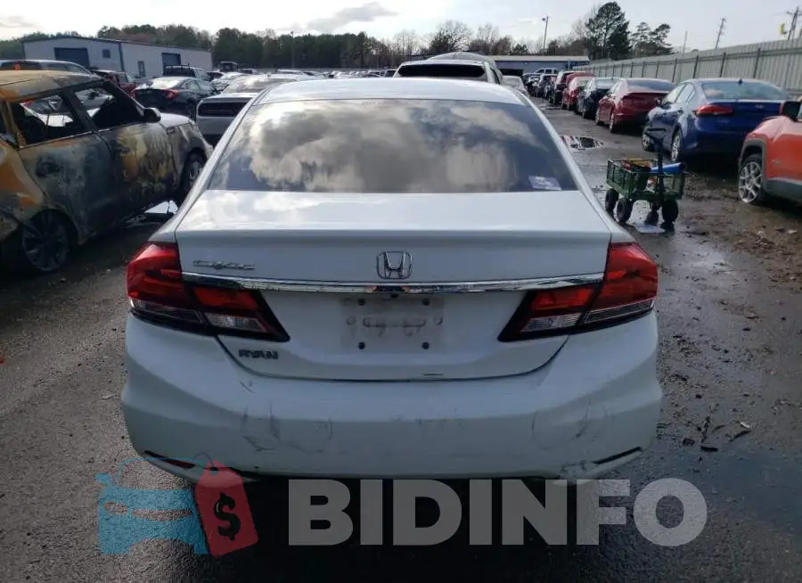 19XFB2F77FE045683 Photo# 6