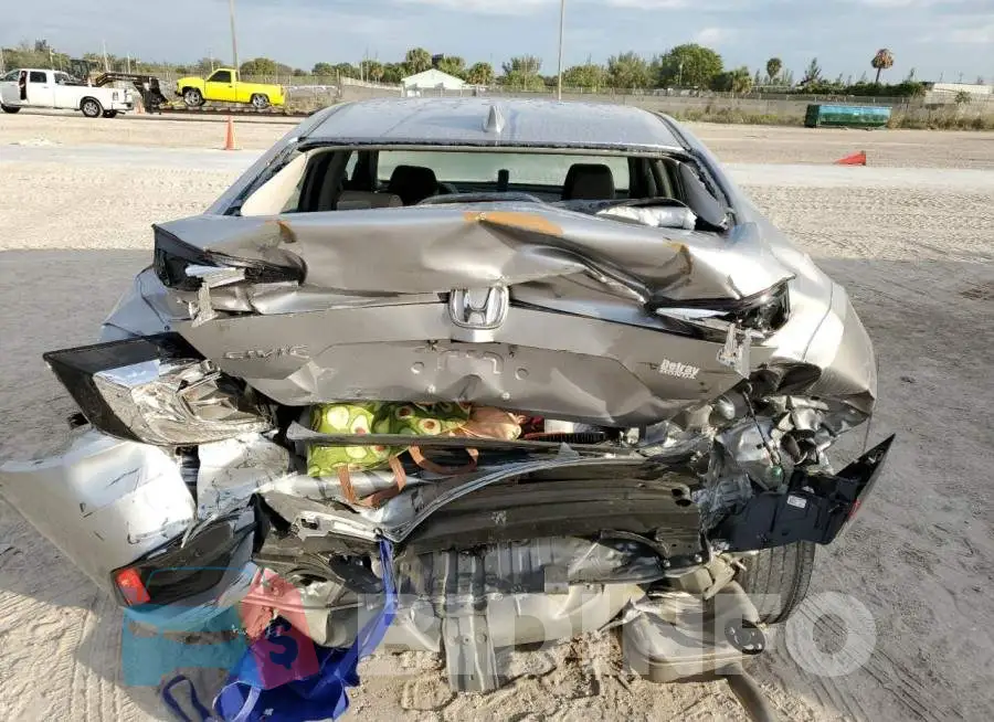 19XFC2F79HE072433 Photo# 6