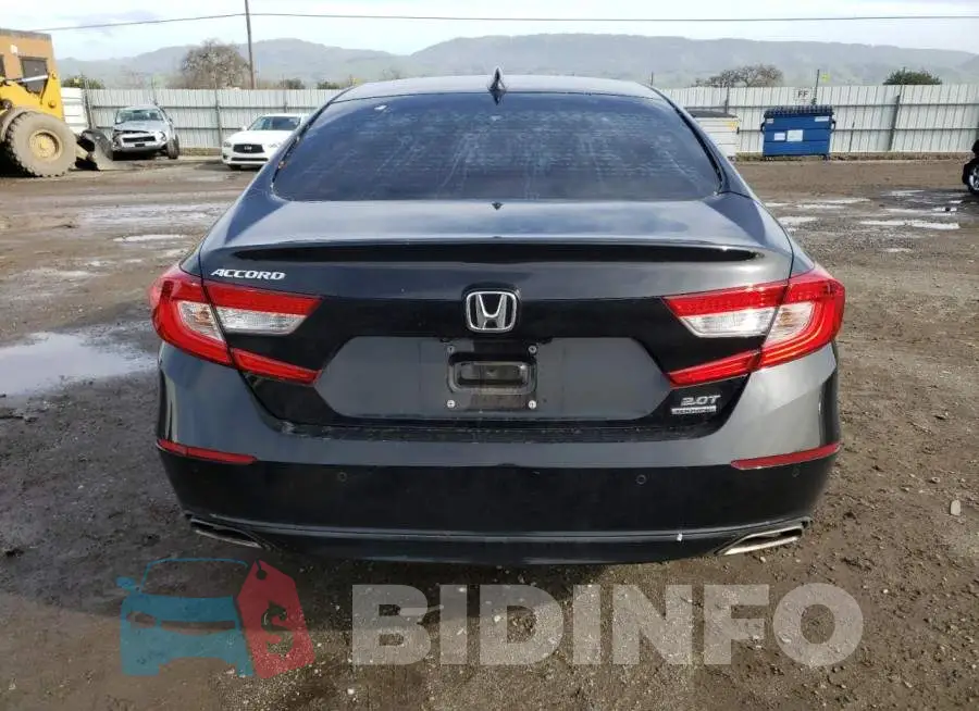 1HGCV2F91JA004572 Photo# 6