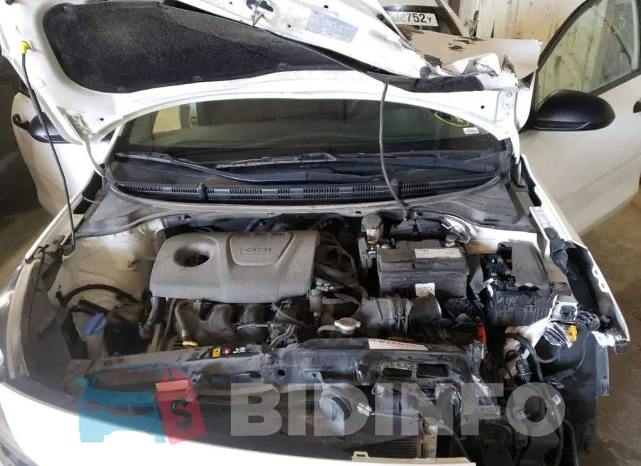 3KPA24ABXJE072015 Photo# 7