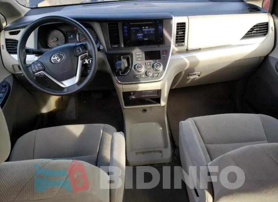 5TDZZ3DC2HS851700 Photo# 8