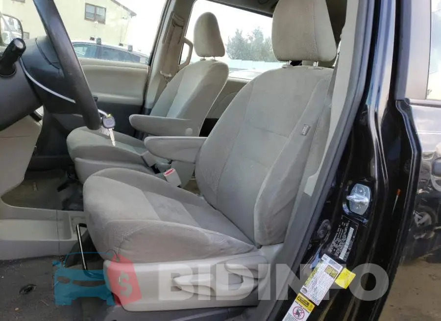 5TDZZ3DC2HS851700 Photo# 7