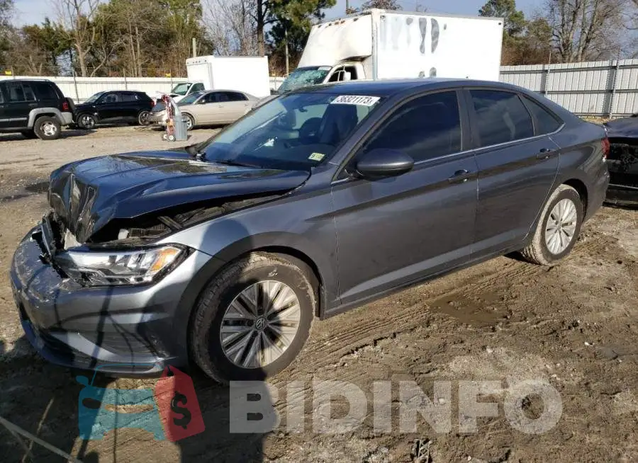 3VWCB7BUXLM077201 Photo# 1
