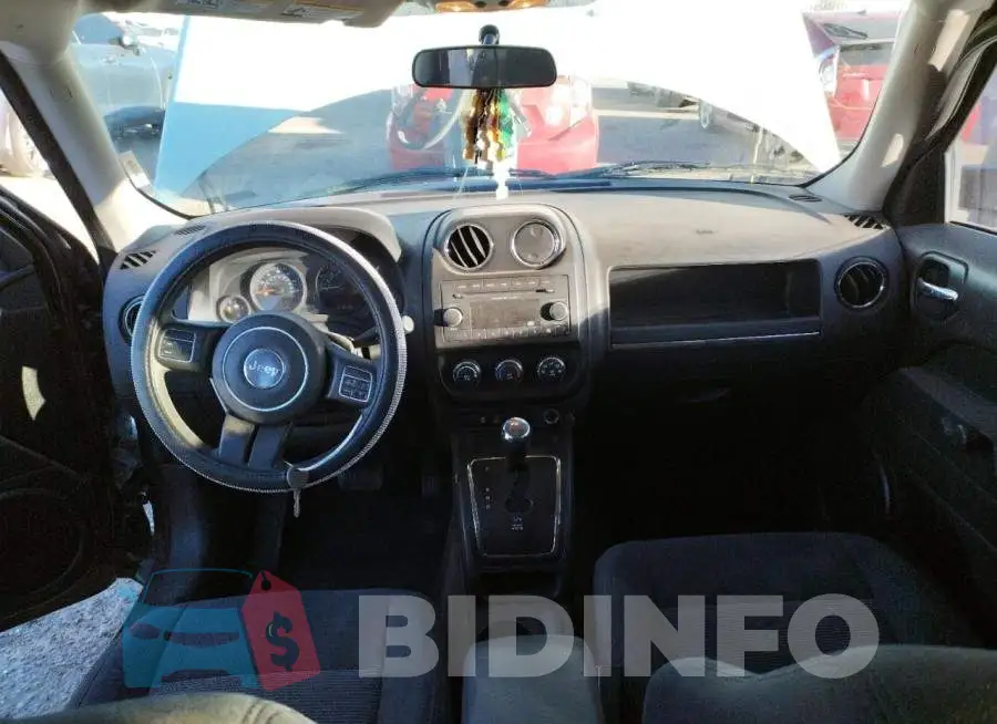 1C4NJPBAXED720519 Photo# 8