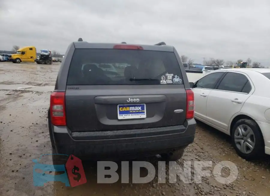 1C4NJPFB0GD532663 Photo# 6