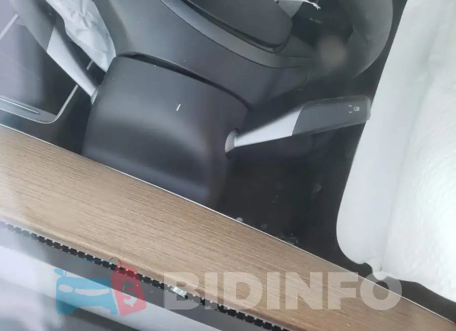 5YJ3E1EAXNF187245 Photo# 9