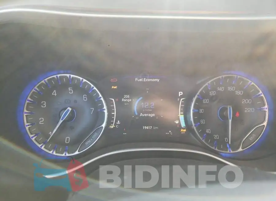 2C4RC3BGXMR578628 Photo# 8