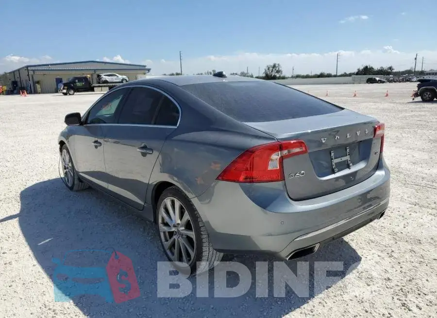 LYV402HK2HB195004 Photo# 2