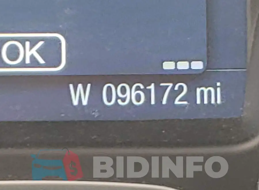 1FADP3F2XEL386137 Photo# 8