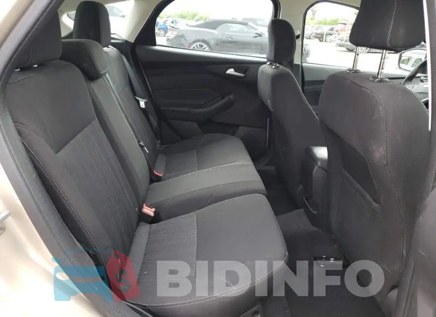 1FADP3K28JL282570 Photo# 6