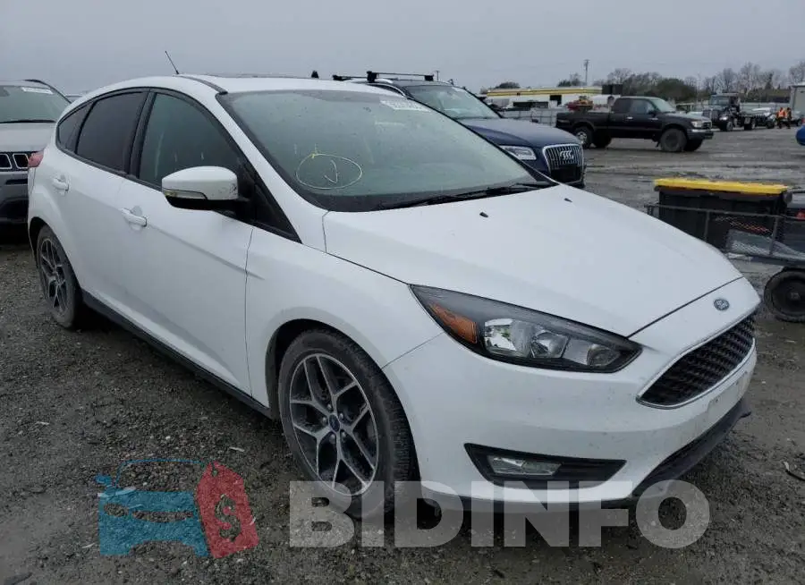 1FADP3M23HL214992 Photo# 4