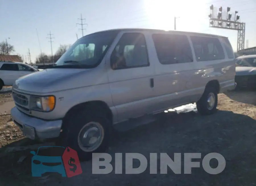 1FBSS31L82HA75177 Photo# 1