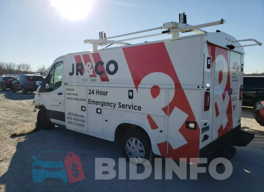 1FDBW5PM1KKB12418 Photo# 2