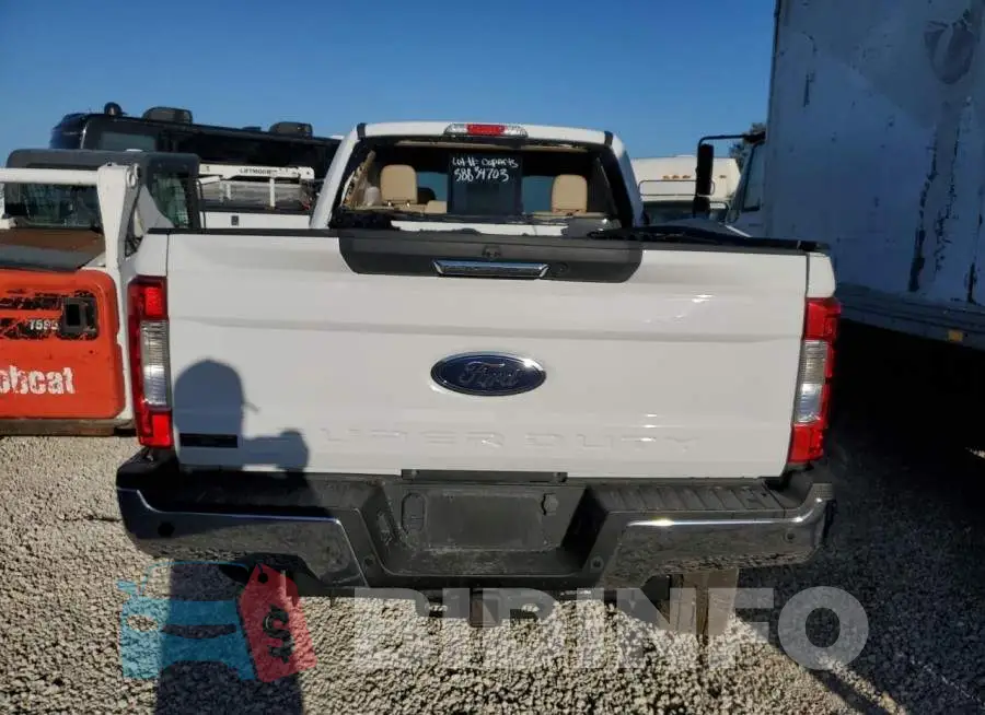 1FT7W2BT5JEB70486 Photo# 6