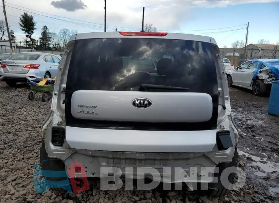 KNDJN2A2XF7760180 Photo# 6