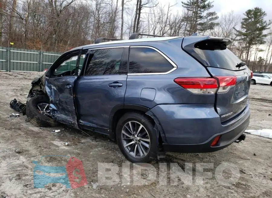 5TDJZRFH8JS913583 Photo# 2