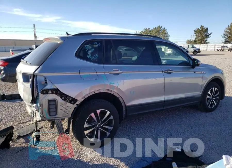 3VV1B7AX7NM000733 Photo# 3