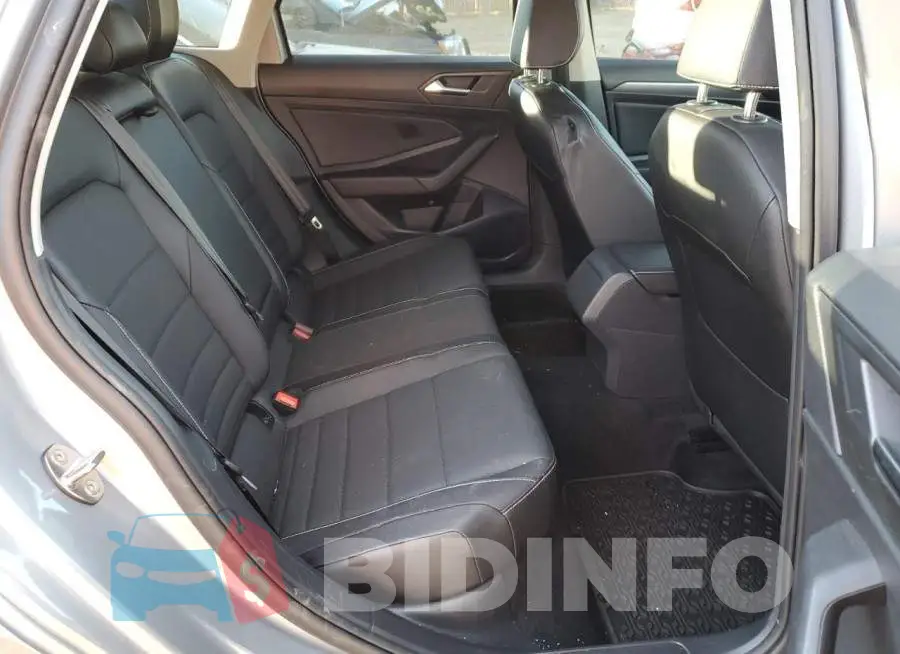3VW7M7BU6NM001473 Photo# 6