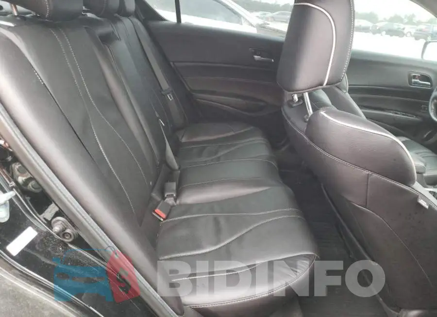 19UDE2F73LA011271 Photo# 6