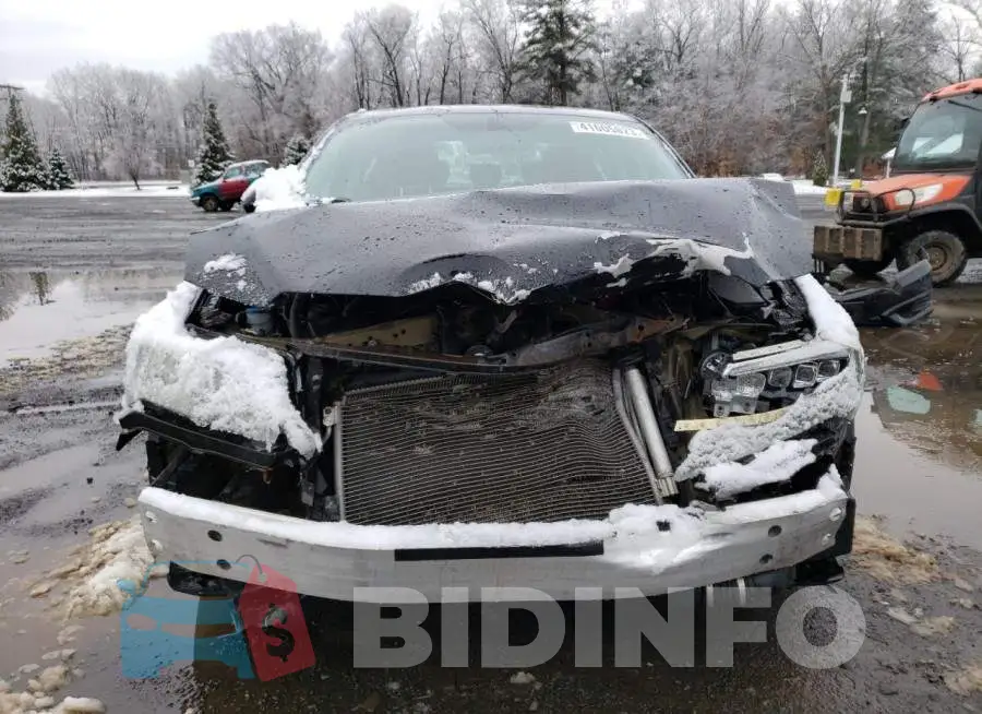 19UDE2F74HA004174 Photo# 5