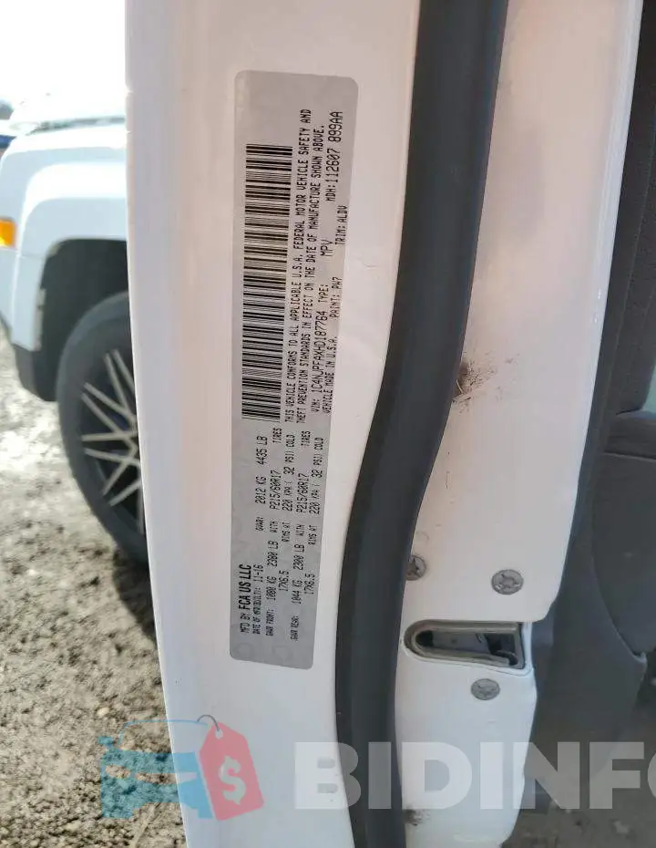 1C4NJPFAXHD187764 Photo# 13