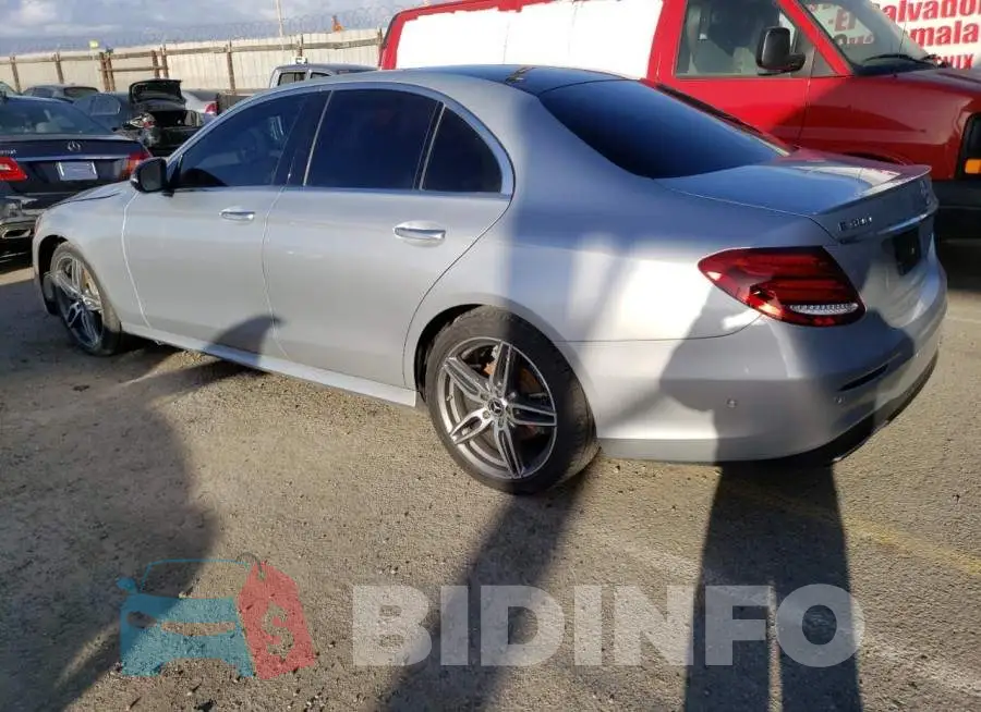 WDDZF4JB5JA458986 Photo# 2