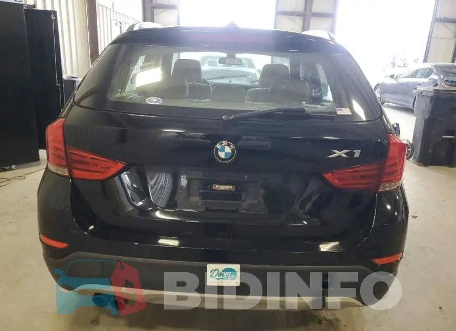 WBAVM1C51EVW50261 Photo# 6
