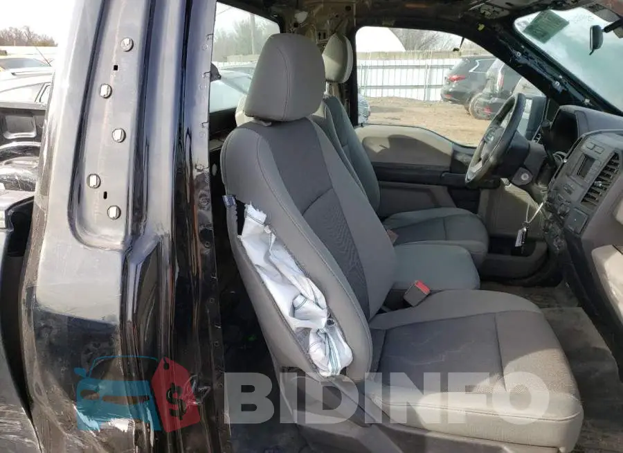 1FTMF1CBXJKC47633 Photo# 10