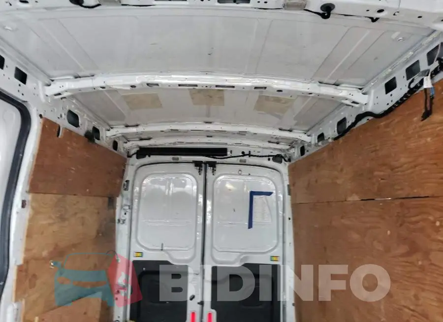 1FTYR2CV6GKB17981 Photo# 10