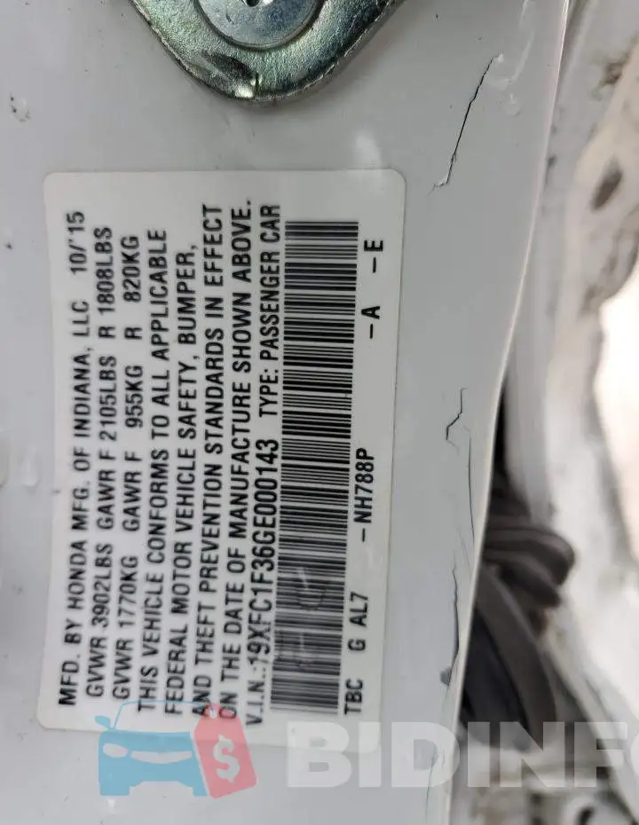 19XFC1F36GE000143 Photo# 12